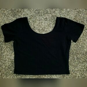 Miami Style | Fitted Crop Top with U-Neckline